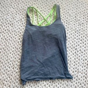 Lululemon workout top with built in sports bra. Size 6